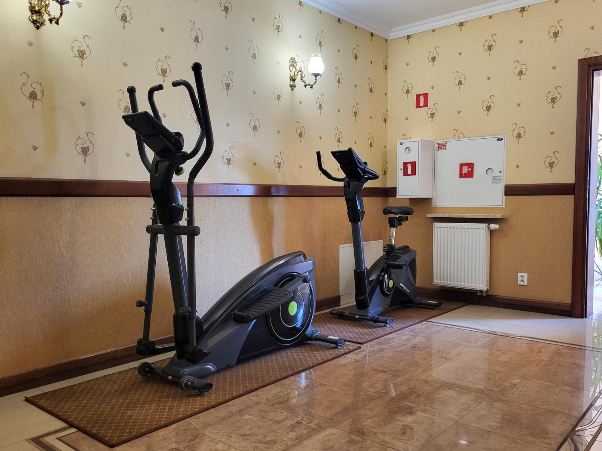 Hotel Hesperus Międzyrzec Podlaski Dış mekan fotoğraf